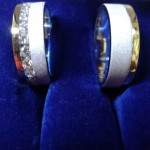 Артикул 83 кольца обручальные вес одного кольца 9.5 г 750 пробы камни драгоценные или полудрагоценные звоните
