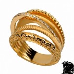 Артикул №109 кольцо вес 12.5 585 или 750 пробы камни драгоценные или полудрагоценные звоните.